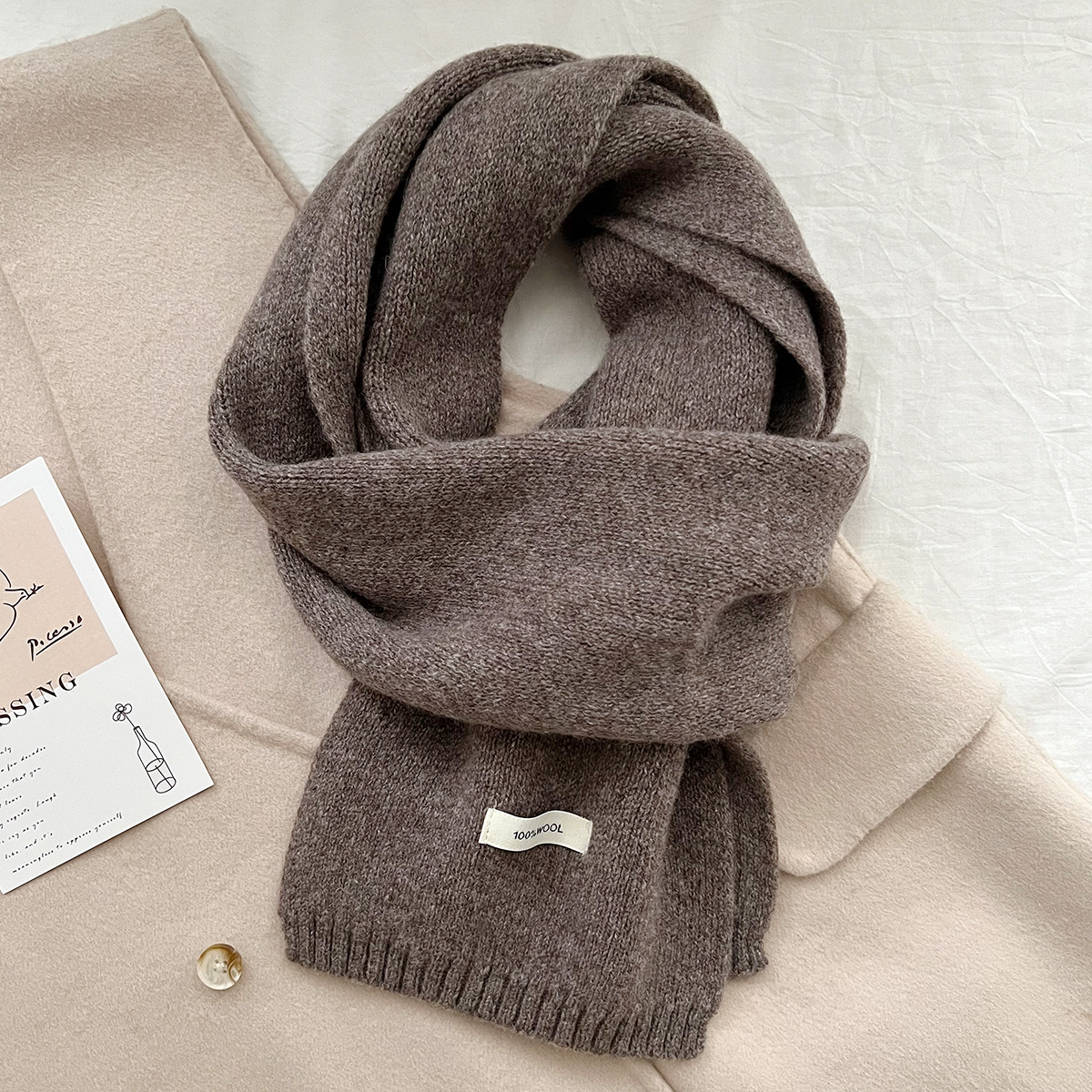 V888-ELOSUNG19618-202503111248-00 Light Brown Luxurious 100% Wool Scarf for Women and Men - Soft, Warm, and Stylish - Image 1