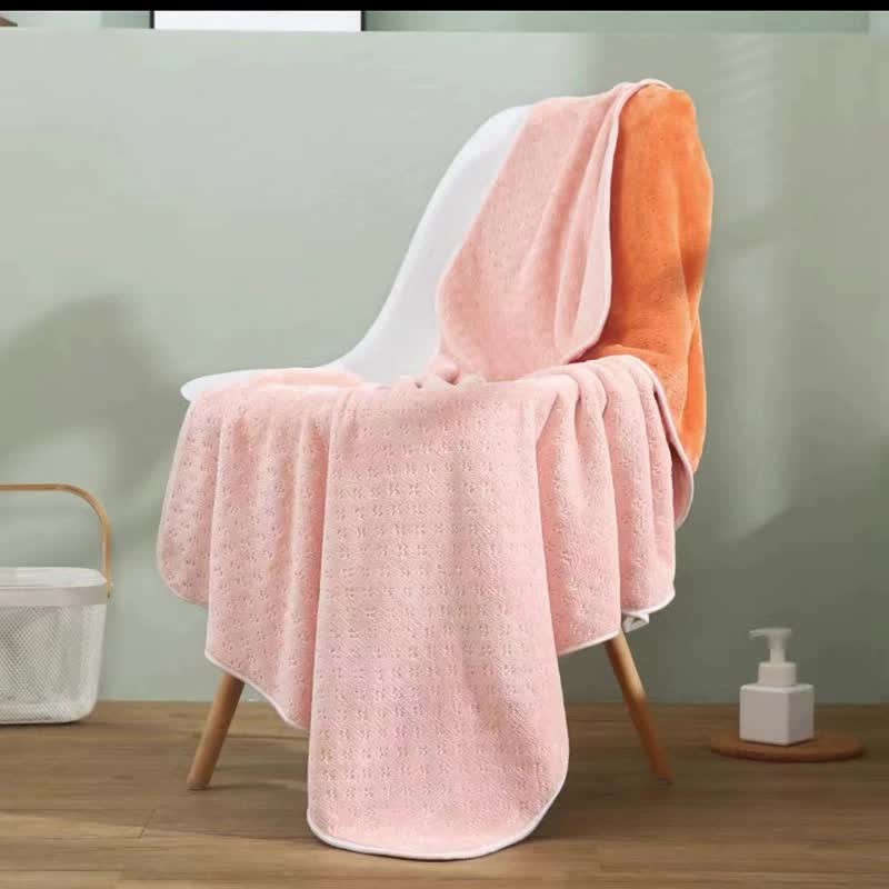 V888-ELOSUNG20019-224191-01 Pink-orange Oversized Double-Sided Coral Fleece Bath Towel | Soft and Absorbent, Thick & Warm, 70x140cm - Image 1