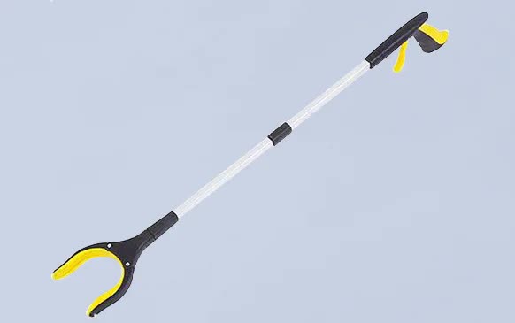 V888-ELOSUNG21157-226829-00 Yellow Foldable Grabber Tool with Silicone Non-Slip Claws - Ideal for Litter Picking, Outdoor Use, and Household Cleaning - Image 1