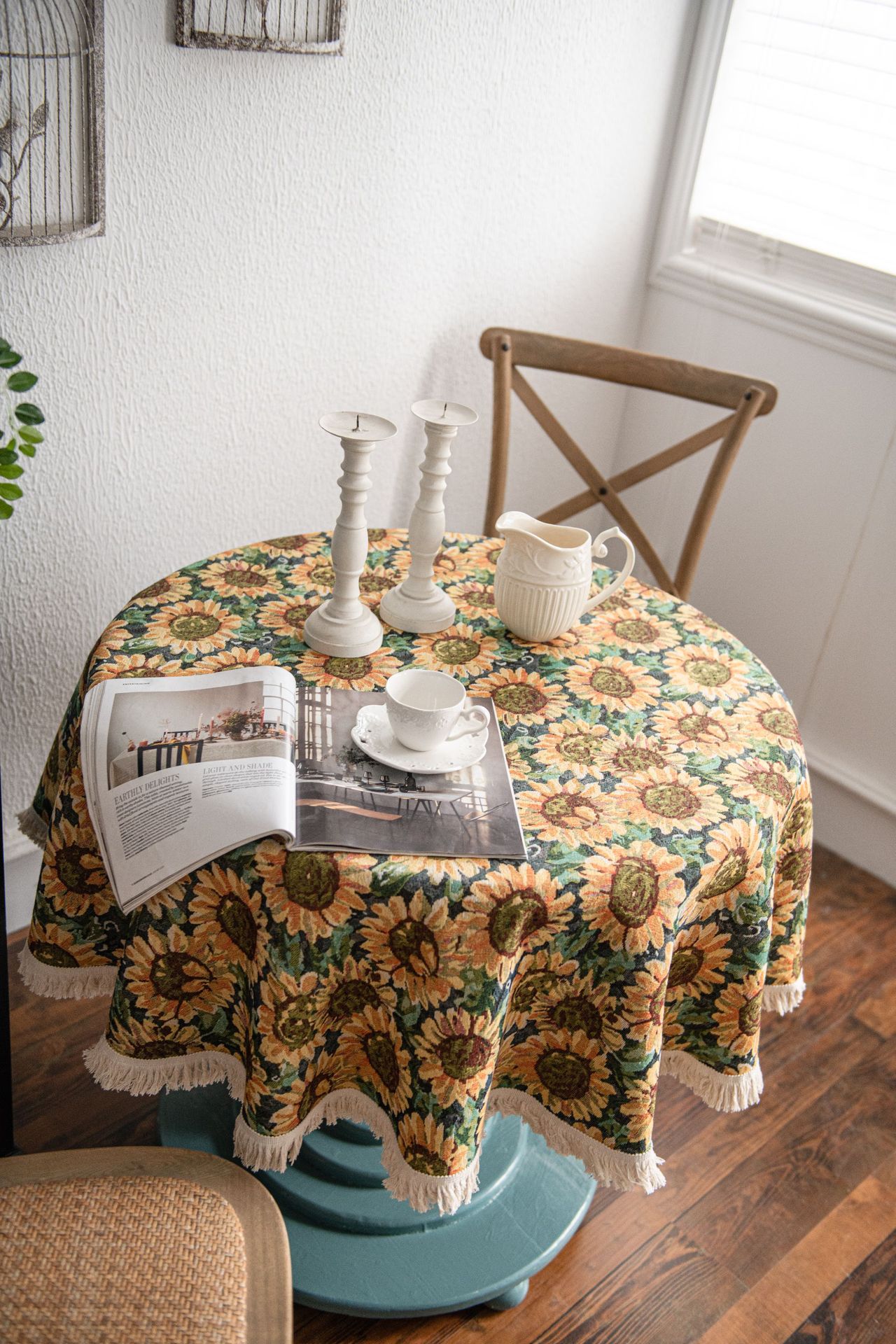 V888-ELOSUNG22387-202503261152-00 Round Sunflower Tablecloth - Jacquard Woven Cotton with Fringe Trim (120cm) - Image 1