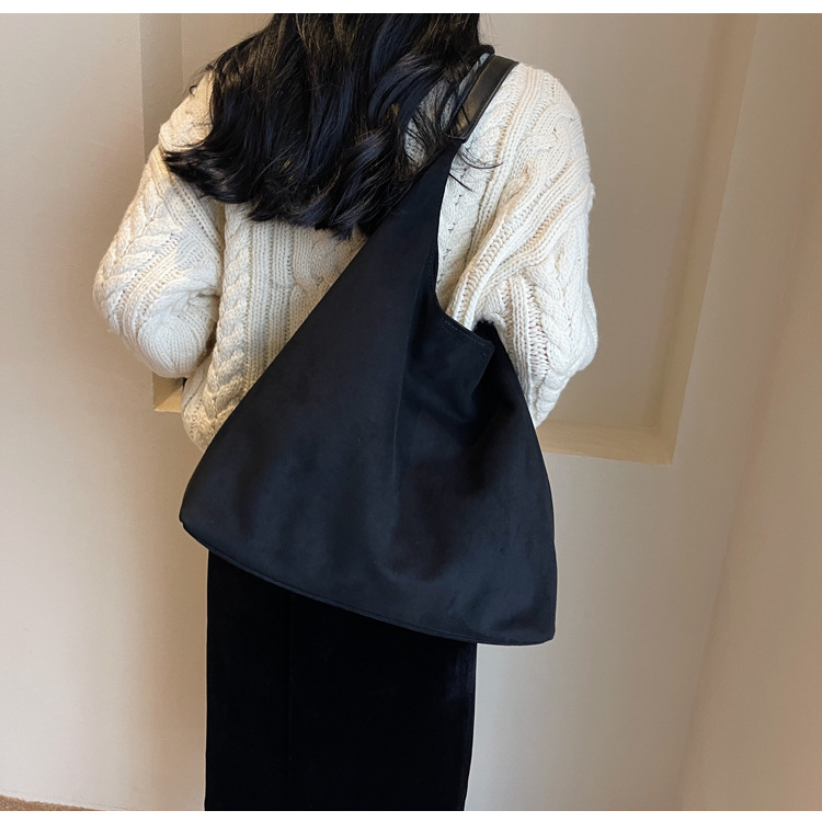 V888-ELOSUNG22396-202503251947-00 Black Women's Vintage Bucket Bag - Fashionable Shoulder Bag - Image 1