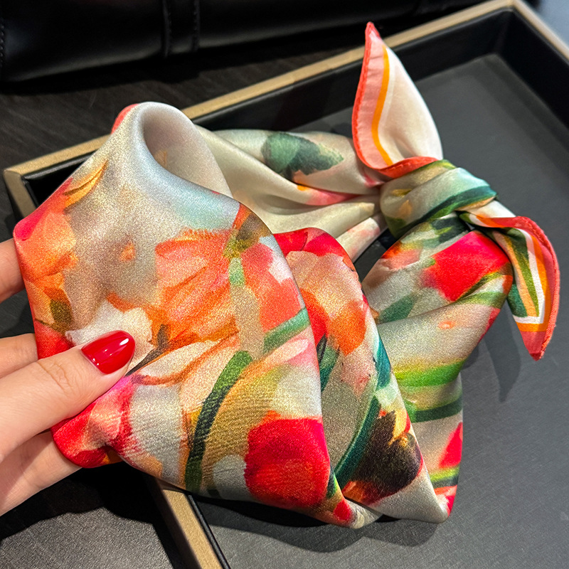 V888-ELOSUNG22674-202504011316-00 Red flowers Women's silk scarves, accessories for all seasons - Image 1