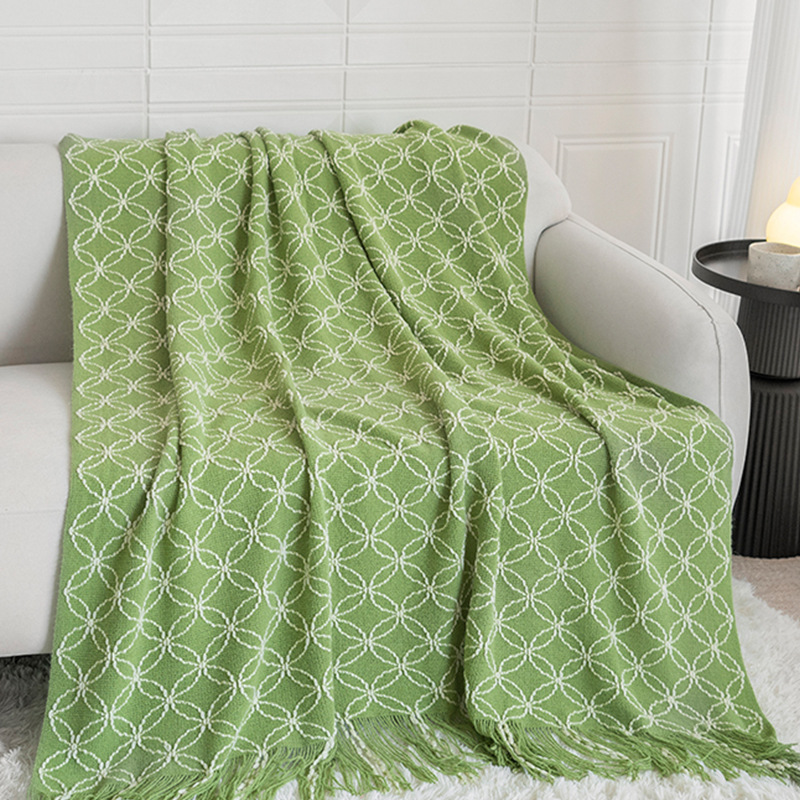 V888-ELOSUNG27991-202505231225-00 Light Green Cozy Geometric Knitted Throw Blanket with Tassels - Soft Acrylic Decorative Sofa & Bed Cover, 130x180cm - Image 1