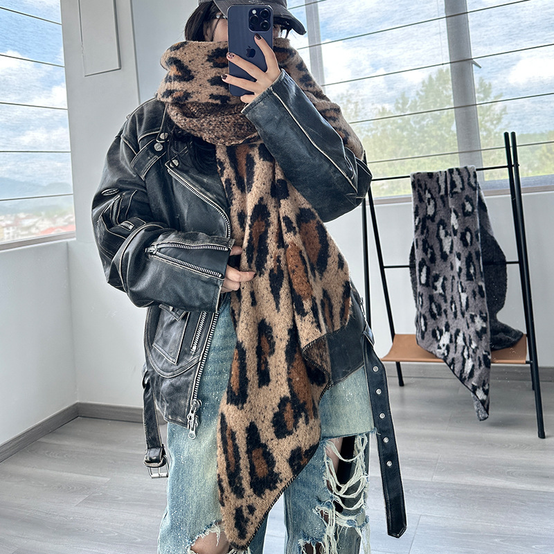 V888-ELOSUNG28394-202505131735-00 Brown Leopard Luxurious Thick Faux Cashmere Knitted Shawl - Versatile 55 x 210 cm Winter Scarf - Image 1