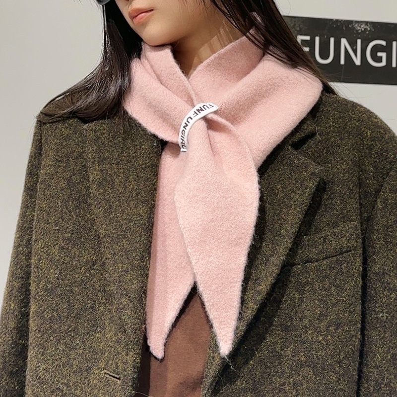 V888-ELOSUNG28825-202505231243-00 2-Piece Pink Elegant Wool Blend Triangle Scarf - Luxurious Knit Shawl for Women (39 x 110cm) - Image 1