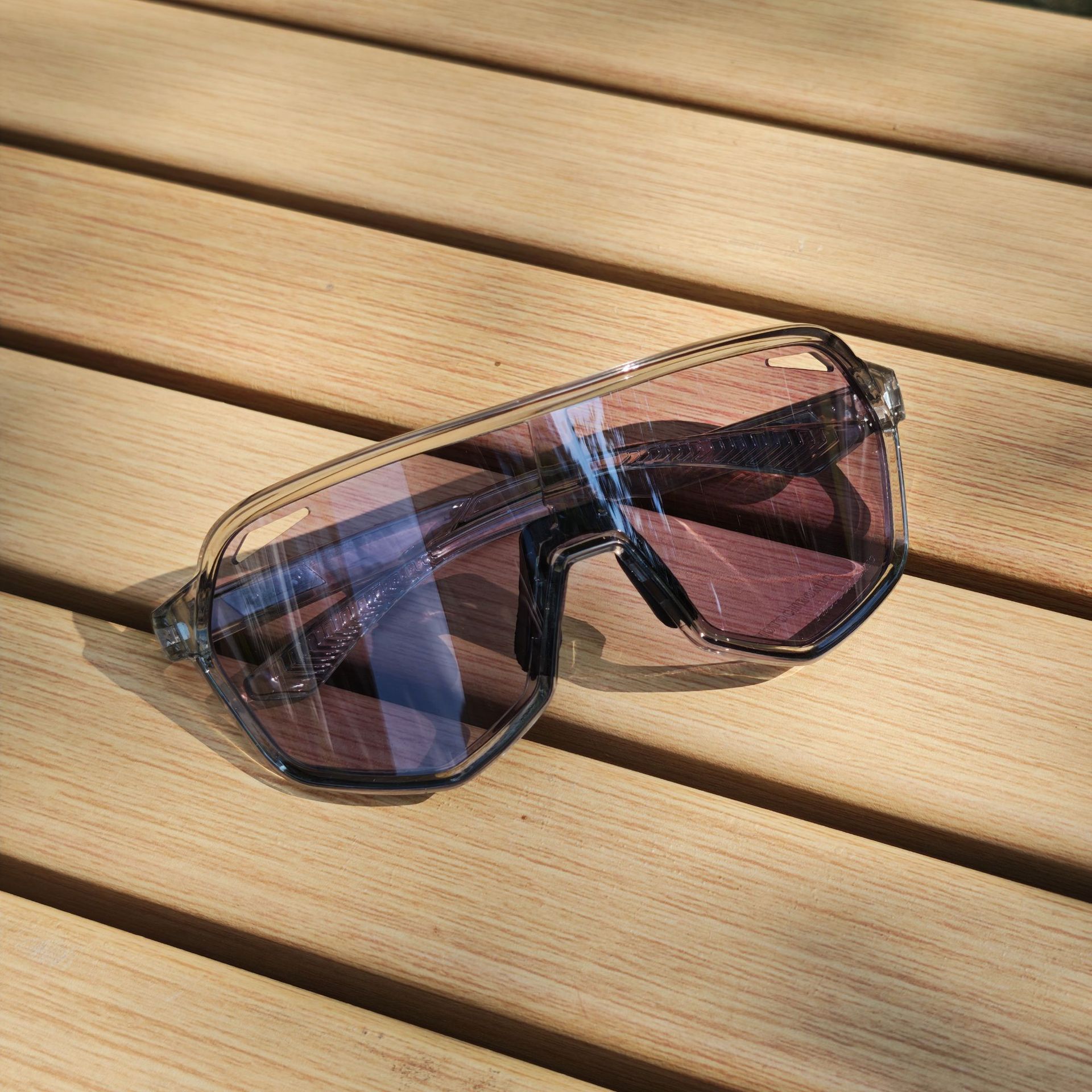 V888-ELOSUNG32129-202505281041-00 Grey frame and photochromic Grey lenses Photochromic Cycling Sunglasses - Lightweight TR90 Frame, HD Vision for Road Biking & Running - Image 1