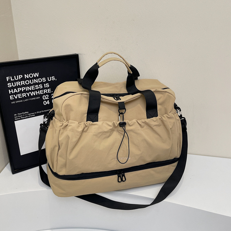 V888-ELOSUNG32661-202506241138-00 khaki and Black Large Capacity Travel Bag with Wet/Dry Separation - Canvas + Polyester, Lightweight Handbag for Short Trips and Fitness, Fits on Luggage - Image 1