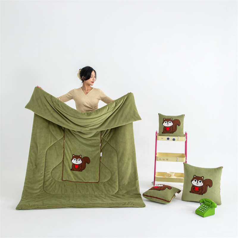 V888-ELOSUNG33451-202506241026-00 Green Little Squirrel - 2-in-1 Foldable Car Pillow Blanket - Cozy 40x40cm Pillow, Unfolds to 100x150cm Blanket for Travel and Office Naps - Image 1