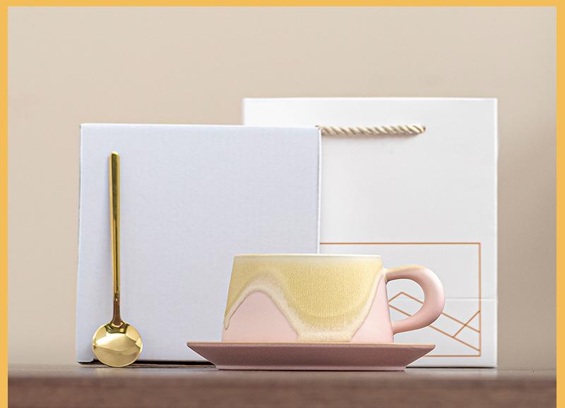 V888-ELOSUNG35127-202506241038-00 Artistic Ceramic Coffee Cup & Saucer Set with Spoon - Gradient Glaze, 240ml, Gift Boxed(pink) - Image 1