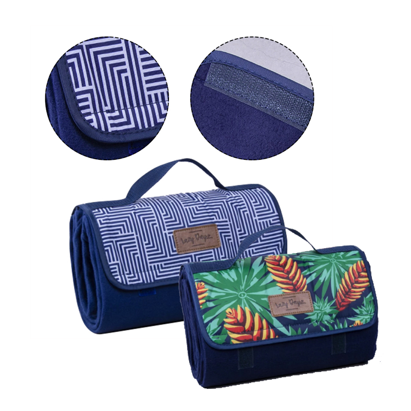 V915-LD0120-MK-203947-00 Lazy Dayz Fleece Picnic Rug - Makena - Image 1
