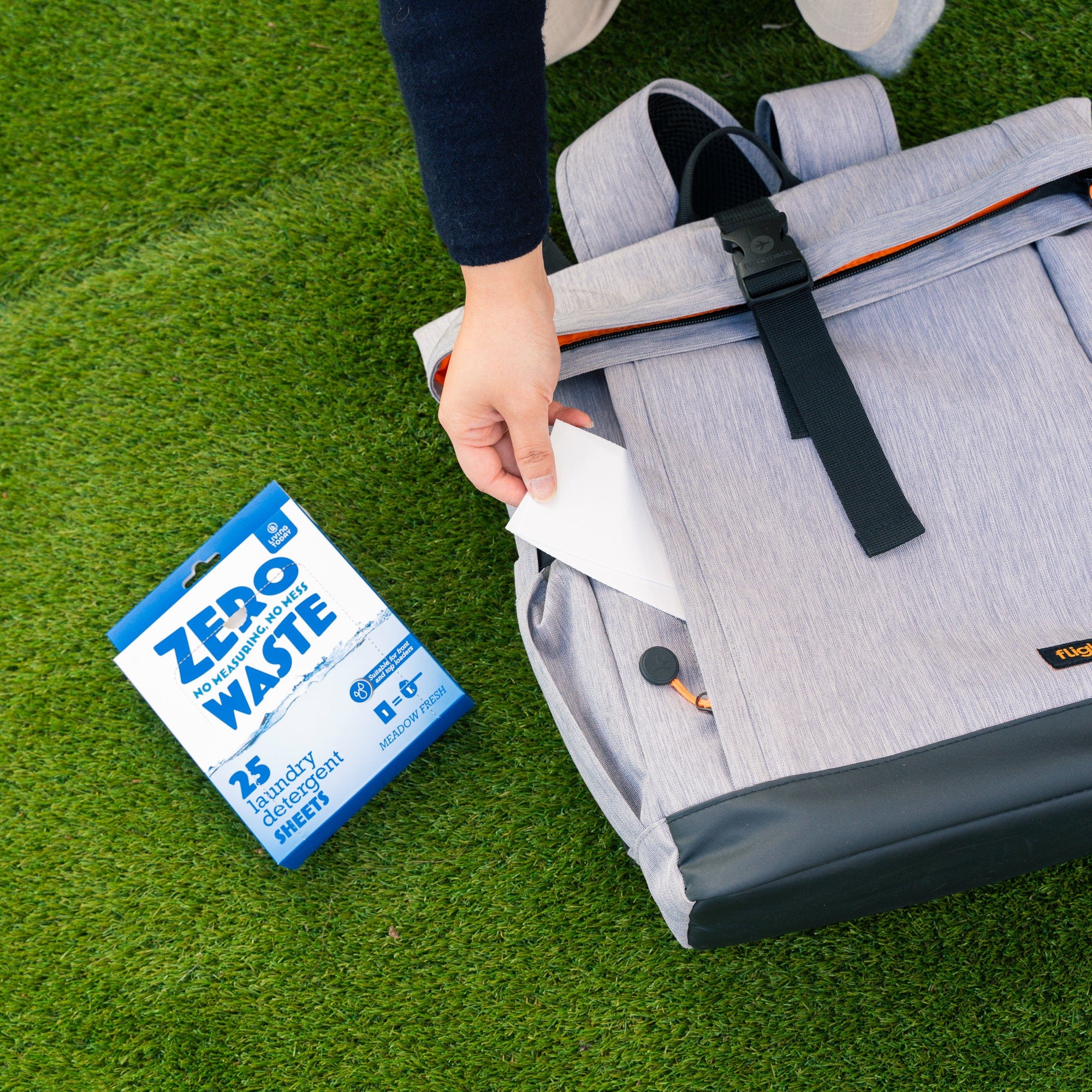 V915-MB0047X2-203271-00 200 Sheets Eco-friendly Ultra Concentrated Laundry Detergent - Image 1