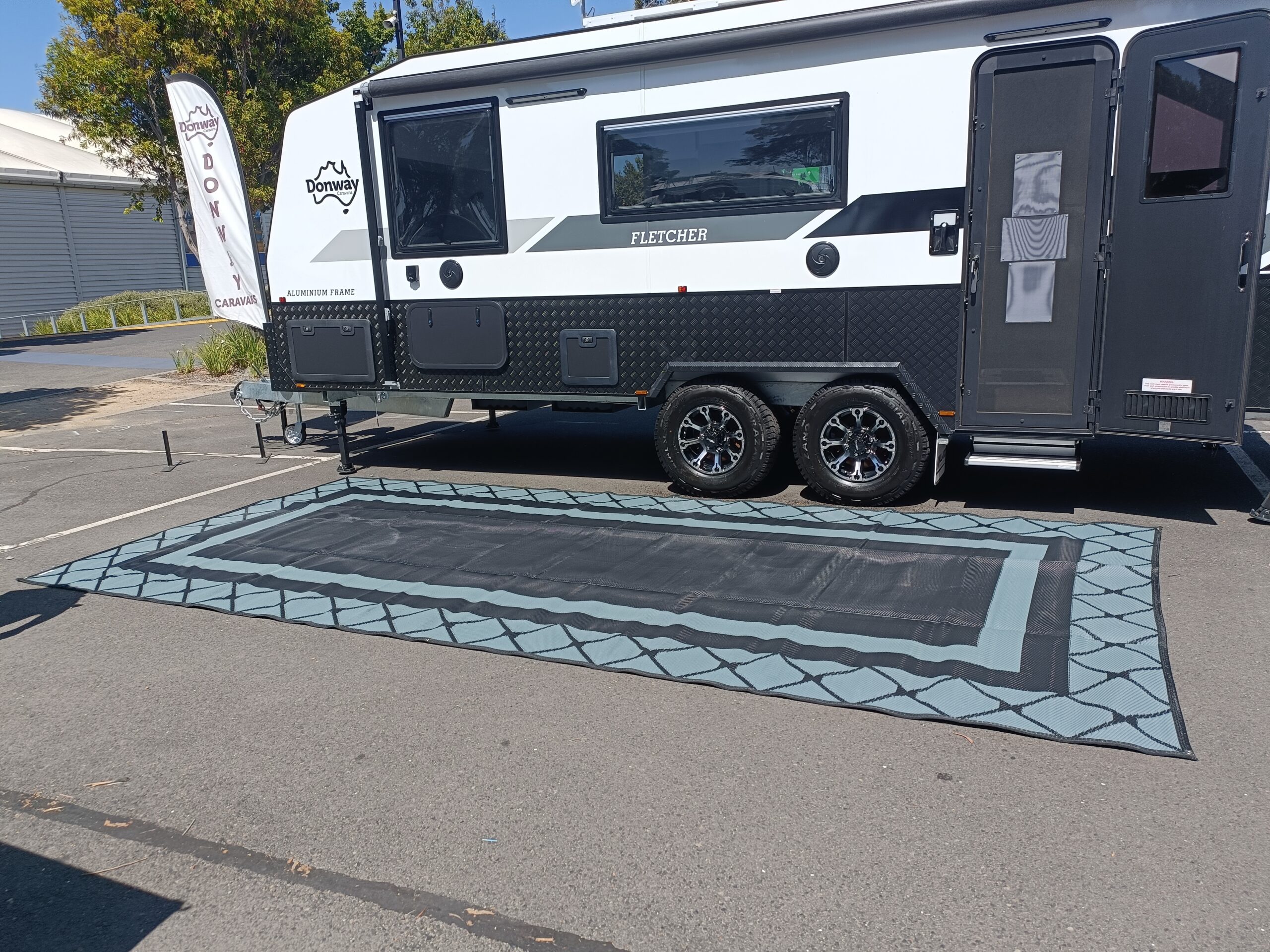 V941-ALFRESCO4-211639-00 Alfresco 4m x 2.4m recycled poly mat - Image 1