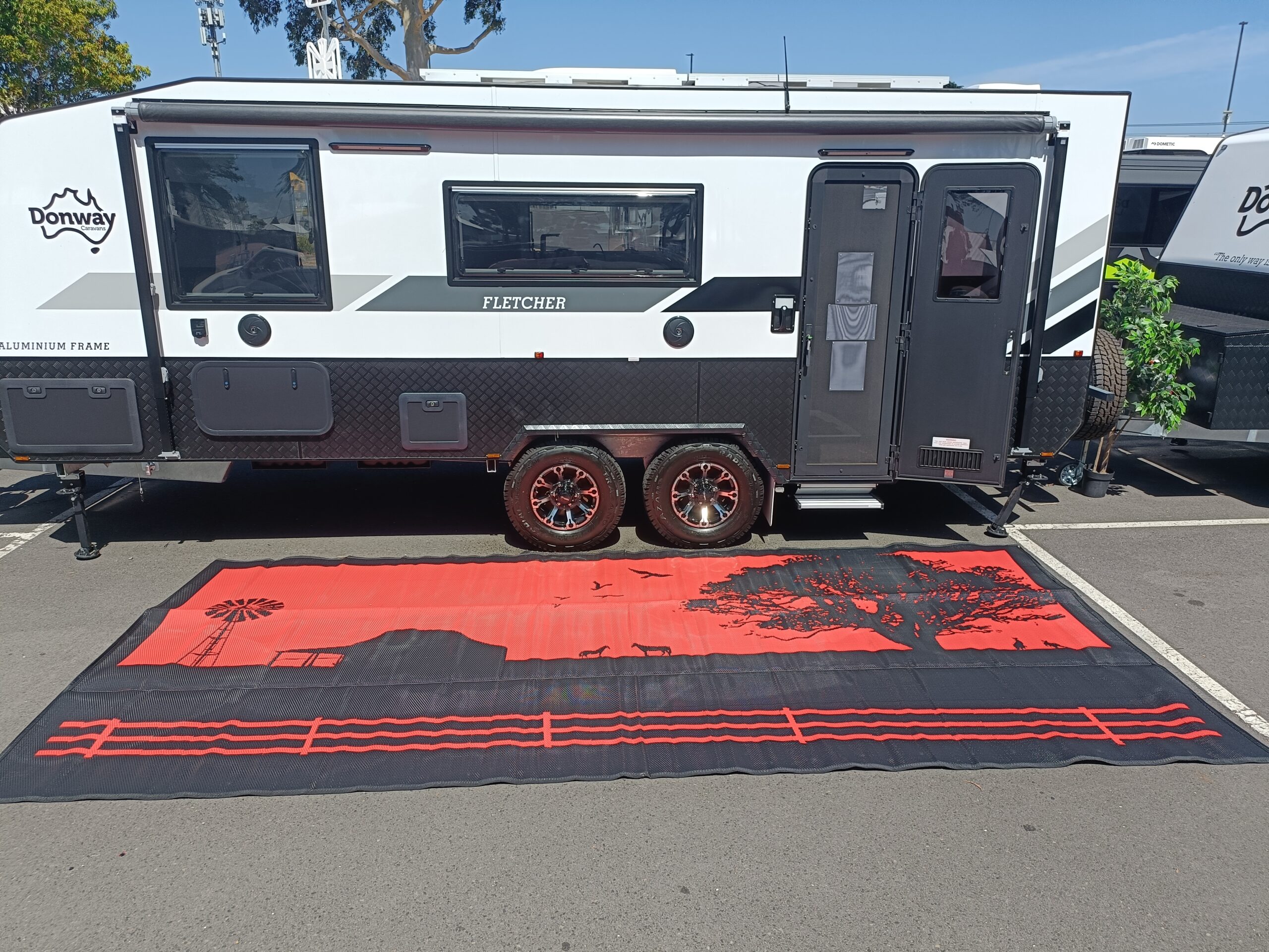 V941-COUNTRYO5-211323-00 Country Orange 5m x 2.4m recycled mat - Image 1