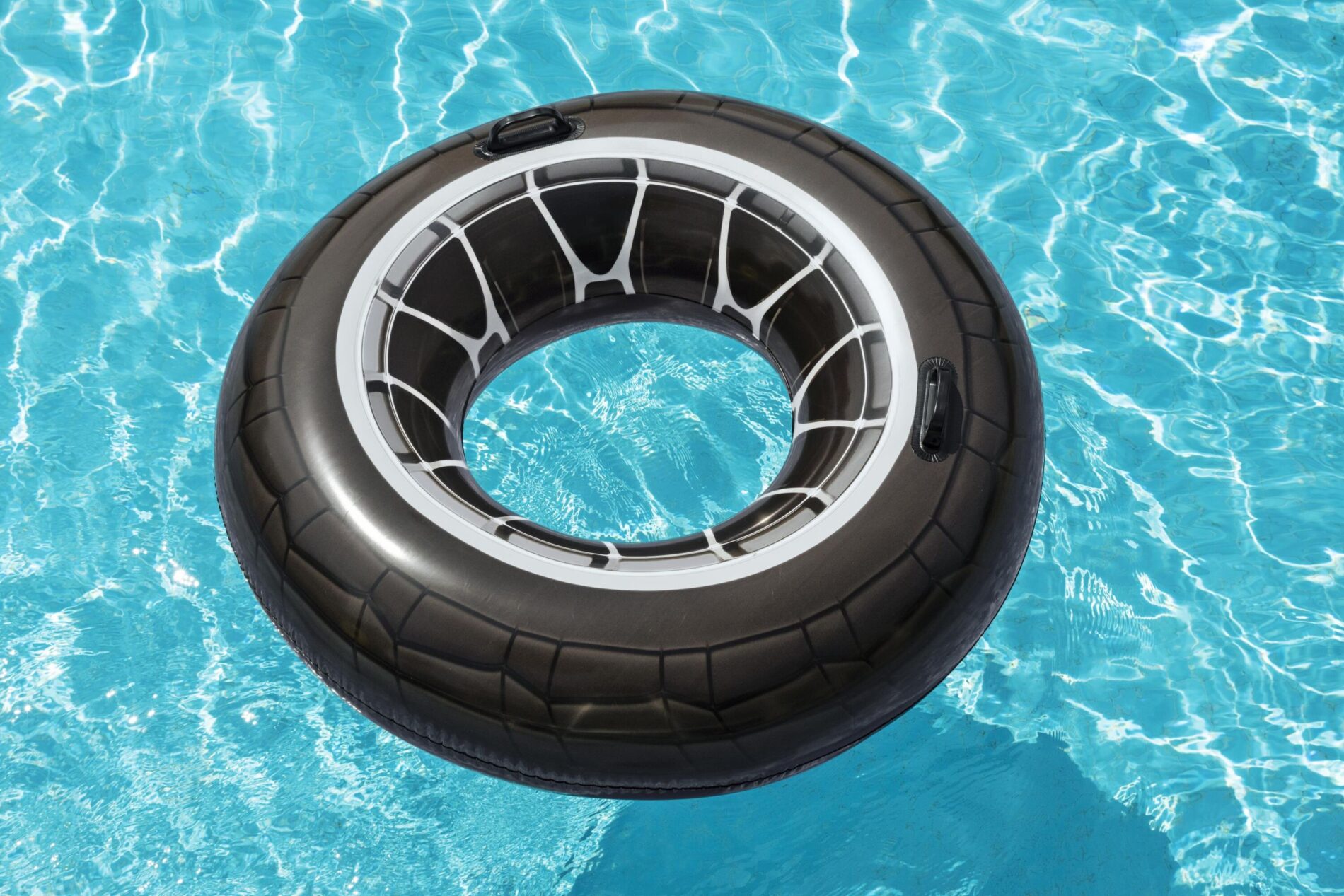 V958-36102-202504101020-00 Bestway Inflatable 1.19m High Velocity Tire Tube Pool Float - Image 1