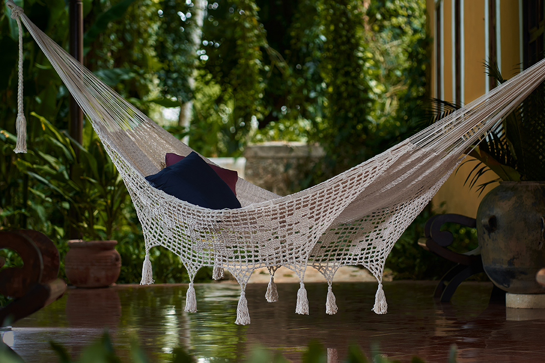 V97-TDKCREAM-14115-00 Outdoor undercover cotton Mayan Legacy hammock with hand crocheted tassels King Size Marble - Image 1