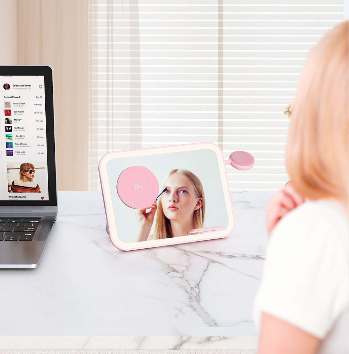 V1031-WC-3IN1MTP267-202508261035-00 Mirror 3 in 1 Wireless Charger Qi2 Pink - Image 1