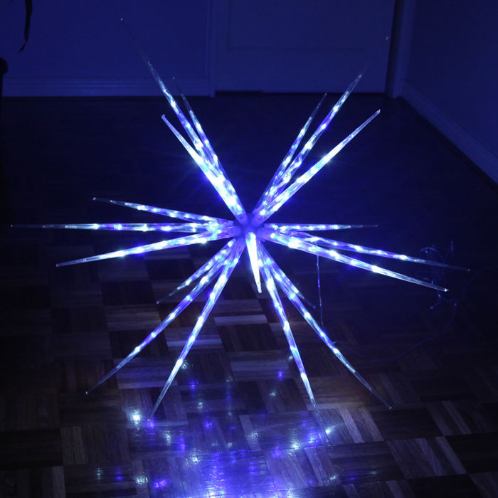 V1060-160BALL-BW-202508141930-00 Samland 160 LED Blast Ice Star Ball Christmas Light Decoration in Blue & White - Image 1
