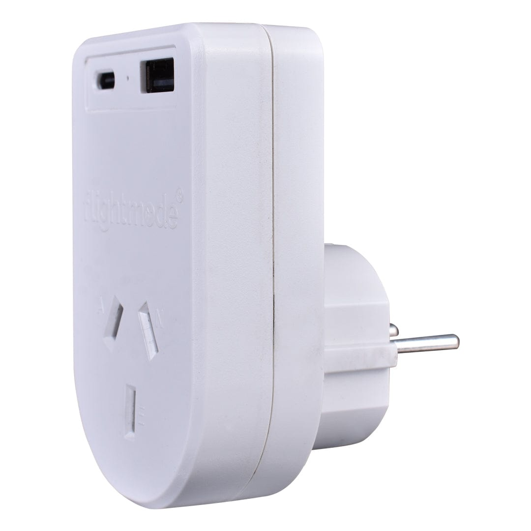 V563-FM0101-202508190855-00 Outbound Australia/NZ to USA/Canada & More Travel Adapter - Earthed w/ USB C & A - Image 1
