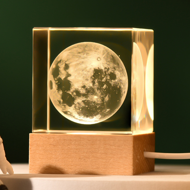V888-ELOSUNG34511-202507211316-00 The Moon Luminous 3D Crystal Cube Night Light - Laser Engraved Artwork with Solid Wood Base - Image 1