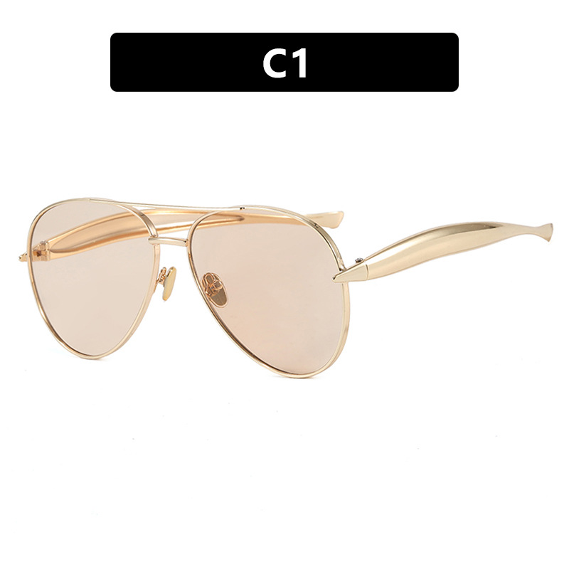 V888-ELOSUNG36370-202509011510-00 Style C1 Gold Frame Champagne Lenses Chic Oversized Aviator Sunglasses - Retro Metal Frame with UV400 Protection for Women - Image 1