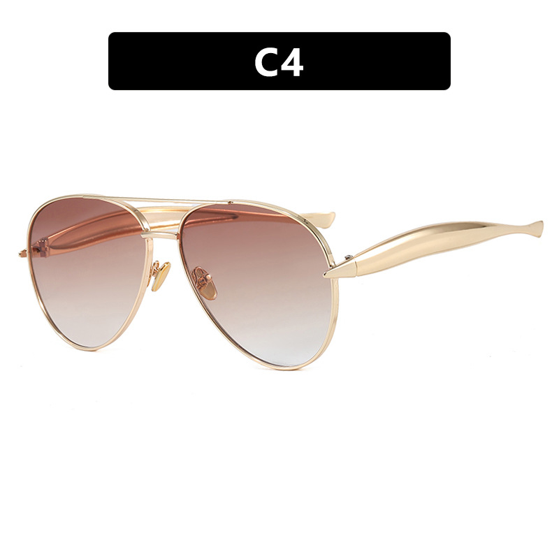 V888-ELOSUNG36373-202509011510-00 Style C4 Gold Frame Brown Lenses Chic Oversized Aviator Sunglasses - Retro Metal Frame with UV400 Protection for Women - Image 1